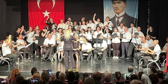 Bizim Ev katılımcılarından muhteşem konser