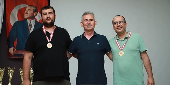 Burhaniye Belediyesinin ev sahipliği yaptığı, Türkiye Briç Federasyonunun düzenlemiş olduğu “Güney Marmara Açık İkili Briç Şampiyonası” Ahmet Akın Kültür Merkezi’nde gerçekleşti