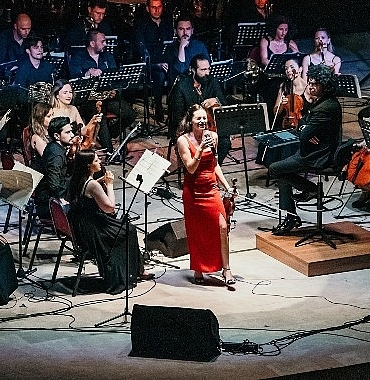 buyuksehir-orkestrasi-ve-esther-abramiden-muhtesem-konser-n33UKO7x.jpg