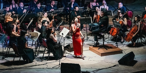 Büyükşehir Orkestrası ve Esther Abrami’den Muhteşem Konser