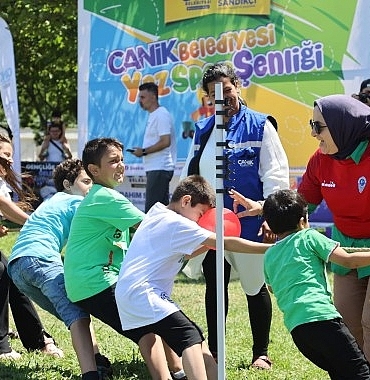 canikte-cocuklar-sporla-bulustu-555VTtxA.jpg