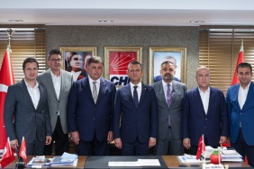 chp-genel-baskani-ozgur-ozel-izmire-geldi-QsCgyWpk.jpg