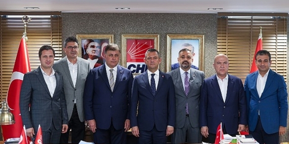 CHP Genel Başkanı Özgür Özel İzmir’e geldi