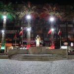 edremit-cumhuriyet-meydani-yenilendi-iUcpUSQf.jpg