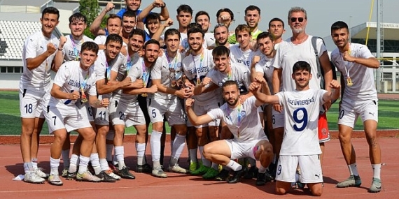 Ege Üniversitesi Futbol Takımı Türkiye Şampiyonu Oldu