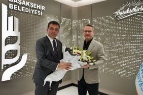 ekrem-imamoglu-basaksehir-belediye-baskani-yasin-kartogluna-tebrik-ziyaretinde-bulundu-LzSWr4by.jpg
