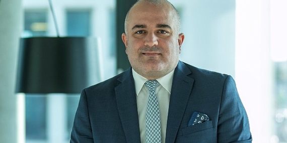 EY: Üretken yapay zekâ, bankacılık sektöründe verimliliği derinden etkiliyor