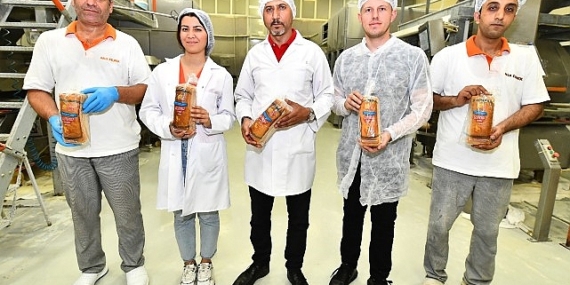 İzmir Büyükşehir Belediyesi’nin Halk Ekmek Fabrikası’ndan yeni ürün Çölyak hastaları için özel üretim ekmek