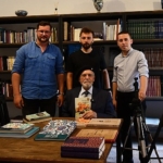 iznik-belediyesi-hayata-gecirdigi-yasayan-iznik-hazineleri-projesi-kapsaminda-30belgeselinde-sairlik-yapan-nazif-sabancinin-Y84tXbjW.jpg