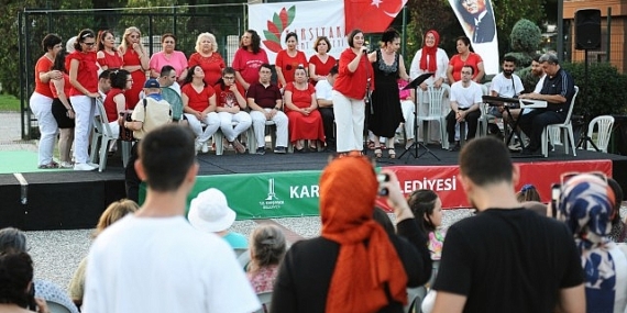Karşıyaka’nın engel tanımayan gençlerinden renkli gösteriler