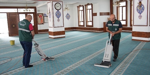 Keçiören’de Camiler Pırıl Pırıl