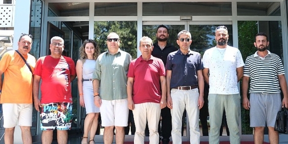 Kemer’de halk oyunları yarışması