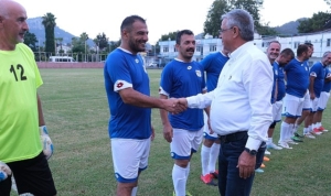 kemerde-masterler-futbol-turnuvasi-C98F75sm.jpg