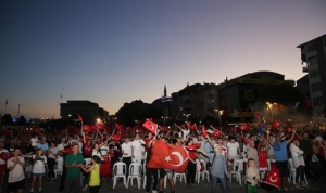 kent-meydaninda-cifte-bayram-coskusu-EmeqN3Nu.jpg