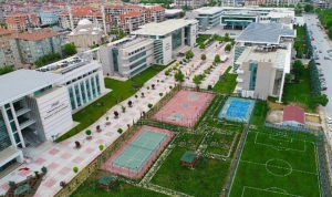 kto-karatay-universitesi-yokten-bes-turuncu-bayrak-odulu-birden-alarak-7-oldu-QP5TzRaG.jpg