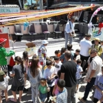 kurban-bayrami-munasebetiyle-kartepe-belediyesi-tarafindan-ilce-genelinde-duzenlenen-etkinliklerle-kartepeli-minikler-bayram-coskusunu-hAmUq8Y8.jpg