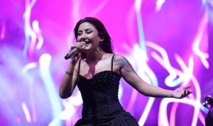 likya-kas-kultur-ve-sanat-festivalinde-melek-mosso-ruzgari-esti-UKi95Hdm.jpg