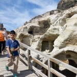 nevsehir-75-yil-ilkokulu-ogrencileri-nevsehir-belediyesi-tarafindan-turizme-kazandirilan-tarihi-kayasehiri-gezdi-QJmzXGf3.jpg