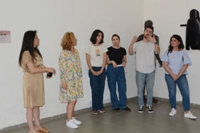 ort-kapat-yama-sergisi-sanatseverlerin-begenisine-sunuldu-BpbyECHX.jpg