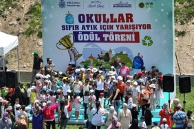 selcuklu-belediyesinin-toplumda-sifir-atik-bilinci-olusmasi-adina-duzenledigi-okullar-arasi-sifir-atik-yarismasinin-3O8A8x1d.jpg