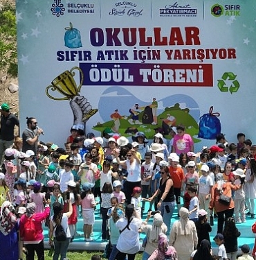 selcuklu-belediyesinin-toplumda-sifir-atik-bilinci-olusmasi-adina-duzenledigi-okullar-arasi-sifir-atik-yarismasinin-3O8A8x1d.jpg