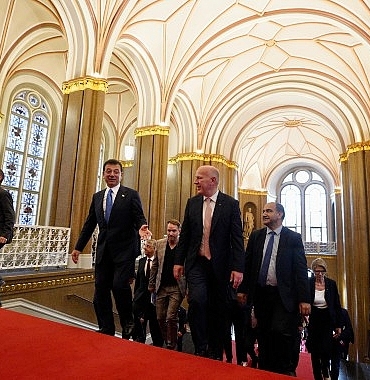 tbb-ve-ibb-baskani-ekrem-imamoglu-istanbul-berlin-arasinda-imzalanan-kardes-sehir-anlasmasinin-35-yildonumunde-LJ8fhpwT.jpg