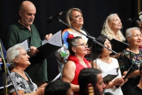 antalya-buyuksehir-belediyesi-konserle-tazelendiler-nHjMfGRS.jpg