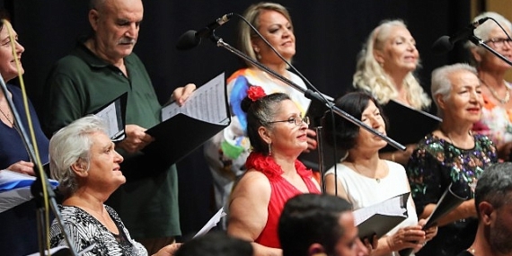 Antalya Büyükşehir Belediyesi Konserle Tazelendiler