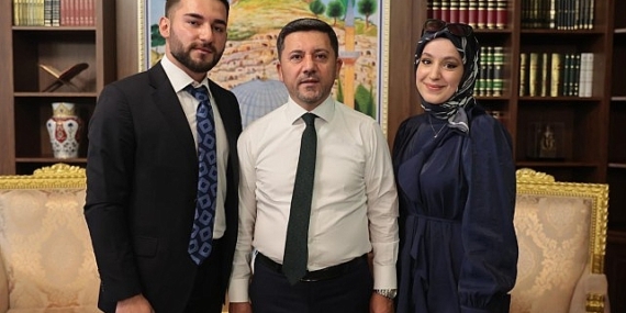 Başkan Arı, Şehrin Dinamikleriyle Buluşmaya Devam Ediyor