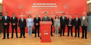 chp-genel-baskan-yardimcisi-gokan-zeybek-ile-tbb-ve-ibb-baskani-ekrem-imamoglu-chpli-48XTDFXm.jpg