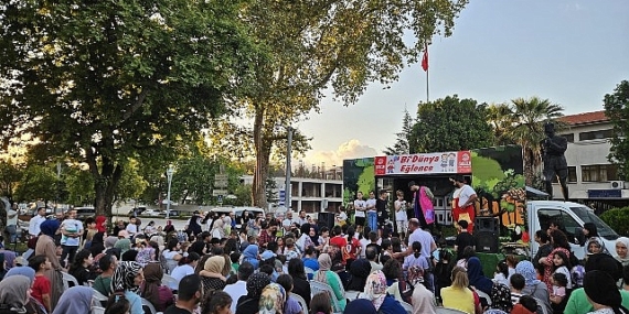 Gölcük Belediyesi tarafından düzenlenen “Bi’Dünya Eğlence”, bu yaz tatilinde de çocuklara unutulmaz anlar yaşattı