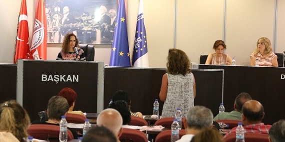 Karşıyaka’da çöpünü sokağa atana ceza yolda