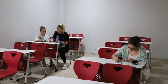 Menderes’te Kurslara Yoğun İlgi