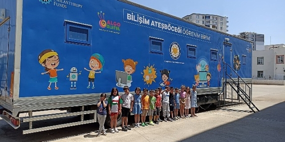 TEGV Bilişim Ateşböceği Diyarbakırlı Çocuklara Eğitim Desteği Sağlıyor