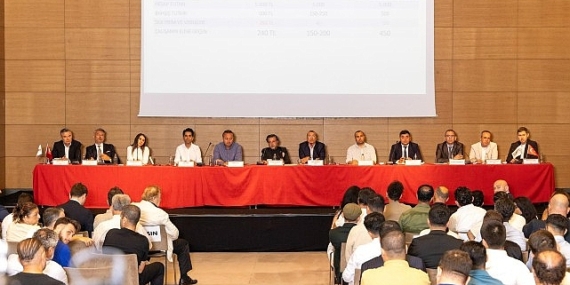 TURYİD Başkanı Kaya Demirer kredi kartı ile bahşiş ödenmesi yasal düzenlemesini sektör çalışanlarıyla birlikte desteklediklerini açıkladı