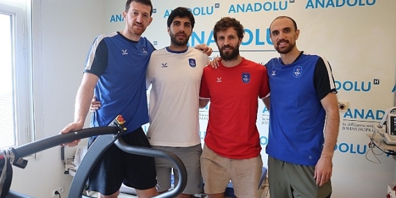 Anadolu Efesli 4 oyuncu check-up’tan geçti