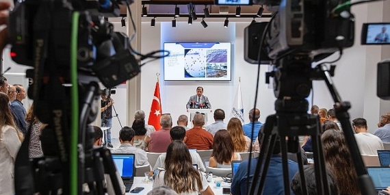 Başkan Tugay’dan “Körfez” çağrısı “Uzattığım el sıkılana kadar elimi havada tutmaya devam edeceğim”