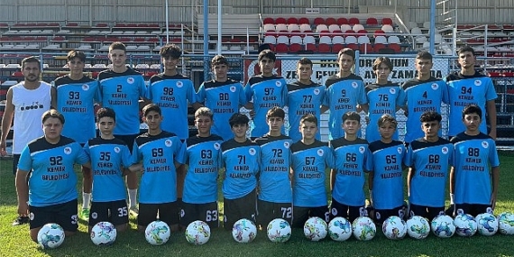 Geleceğin futbolcuları hazırlık maçına çıkıyor