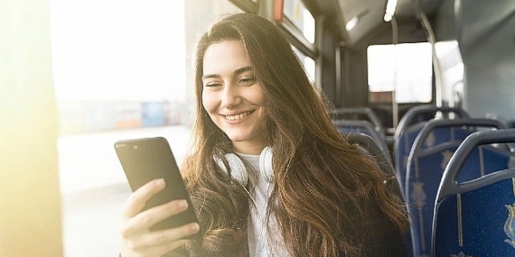 İBB, İstanbul’un 11 bin 944 noktasında sınırsız internet hizmeti sunmaya devam ediyor