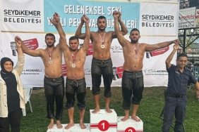 kemer-belediye-pehlivani-3uncu-oldu-DOknXIj5.jpg