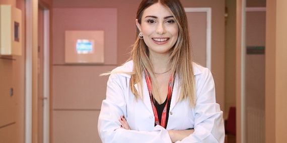 Okula başlama kaygısı normal, ancak dikkat! Çocuğunuz uzun süre uyum sağlayamıyorsa yardım alınmalı…