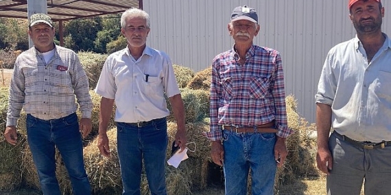 Salihli Belediyesi’nden Yangın Mağduru Vatandaşlara Yonca ve Kaba Yem Desteği