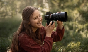 sony-merakla-beklenen-hafif-portre-lensi-fe-85mm-f14-gm-iiyi-duyurdu-4Ln85MD4.jpg