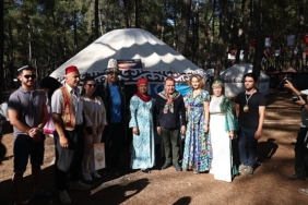 3-uluslararasi-antalya-yoruk-turkmen-festivaline-ziyaretci-akini-vUzqld5X.jpg