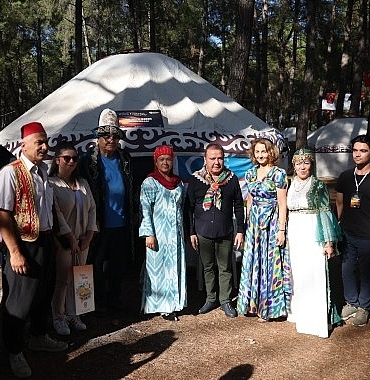 3-uluslararasi-antalya-yoruk-turkmen-festivaline-ziyaretci-akini-vUzqld5X.jpg