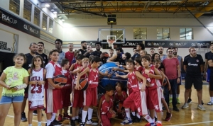 anadolu-efes-spor-kulubu-ile-corendon-airlines-arasindaki-sponsorluk-anlasmasi-yenilendi-xtCyIEvm.jpg