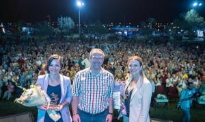 baskan-mutlu-yerel-yonetimde-kadin-konulu-soyleside-konustu-XFMjjr61.jpg