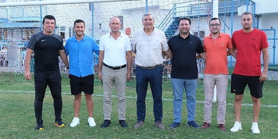 Başkan Topaloğlu’ndan futbolculara yemek