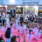 bayrakli-belediyesinden-izmir-fuarina-muhtesem-final-jyMAzt3O.jpg