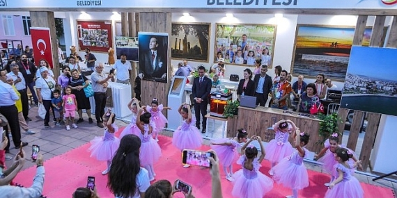 Bayraklı Belediyesinden İzmir Fuarı’na muhteşem final